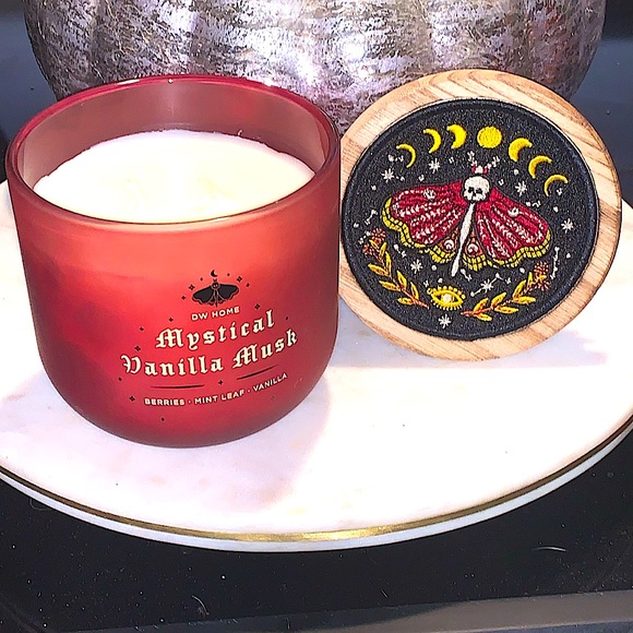 DW HOME CANDLE MYSTICAL VANILLA MUSK 2 WICK NEW SKELETON MINT - Picture 2 of 6